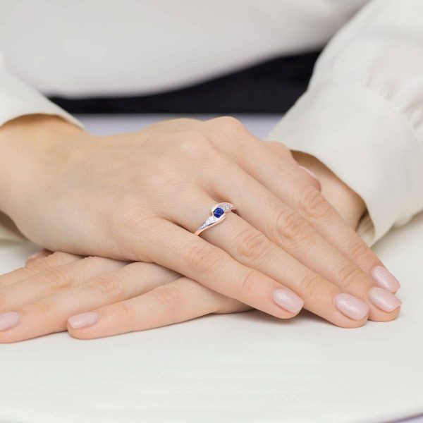 Anello Kate in Oro Rosa con Zaffiro